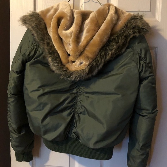 Winter jacket - Picture 2 of 2